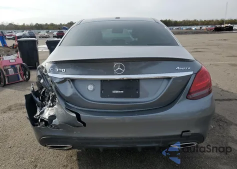 2020 Mercedes-Benz C 300 4Matic z USA, uszkodzony, nr VIN W1KWF8EBXLR573639